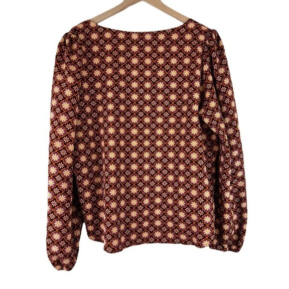 Draper James Allover Geo Printed Long Sleeve Square Neck Top - Picture 7 of 7